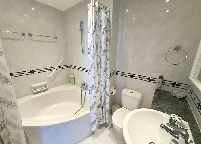 Lägenhet King's Palace 2bd, 2bath Sea View